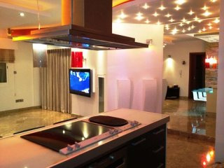 Luxurious Two Bedroom Apartment Set In..