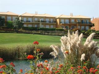 Top floor apartment on Boa Vista Golf