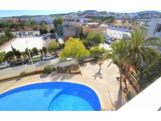 Bright one bedroom apartment for sale..