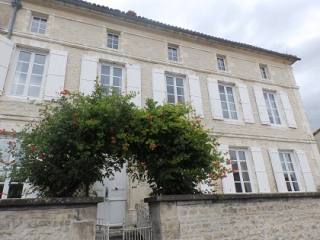 Magnificent Charentaise property with..