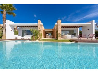 5 bedroom Villa For Sale: Cala Conta..