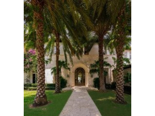6 bedroom House For Sale: 1633 N View Dr