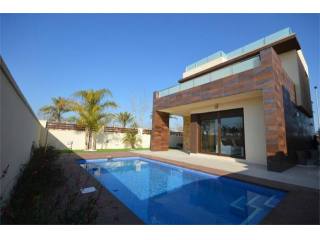 3 bedroom Villa For Sale: Modern..