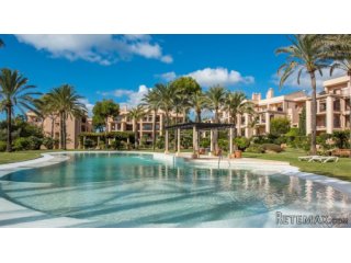 Beautiful garden apartment in a quiet gated community of..