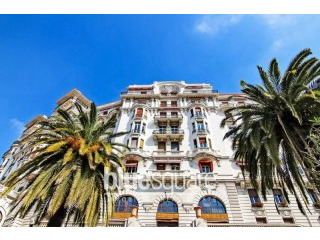 3-bedroom apartment in bourgeois palace..