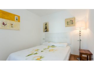Beautiful first sea line apartment located in the..