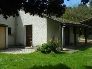 Pretty Old Farmhouse 3 Minutes Drive..