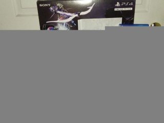 Sony PlayStation 4 Launch Edition 500..