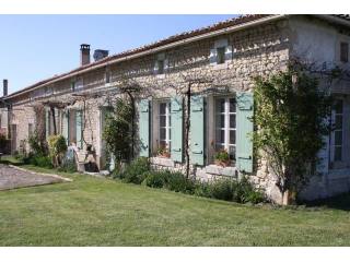 4 Bedroom Country House For Sale