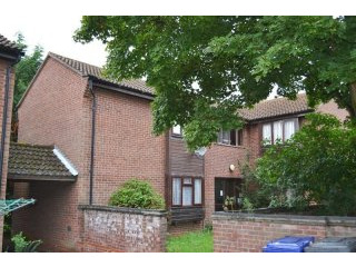 Studio flat for sale