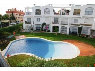 3 bedroom town house for sale