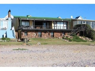 4 bedroom House For Sale: Point Village