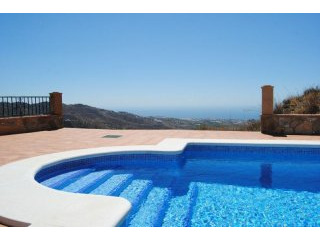 Villa for Sale in Arenas 309.000 €