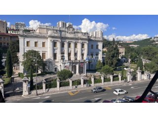 Rijeka, Centar, 78.19m2, 70m od Korza