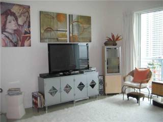 1 bedroom Flat For Sale: Miami 33132