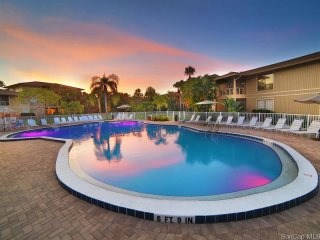 2 bedroom Condominium For Sale:..
