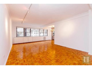 2 bedroom Apartment For Sale: 136 EAST..