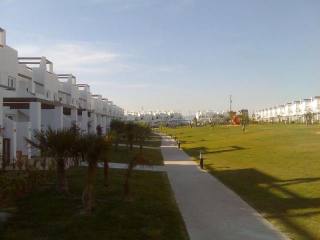 2 bedroom Apartment For Sale: 1st..