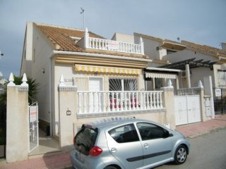 2 Bedrooms - Villa - Alicante - For Sale
