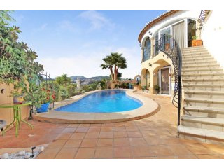 Luxury 5 bedroom villa with panoramic..