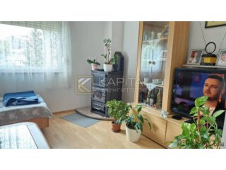 Prodaje se 2S+DB stan od 65 m² – Sroki