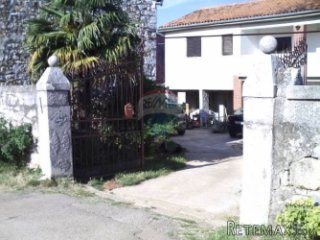 POREČ okolica- kuća za adaptaciju