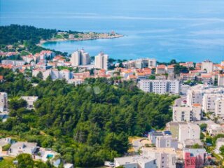 ZEMLJIŠTE S IDEJNIM PROJEKTOM - 3 POSLOVNO STAMBENE ZGRADE