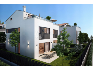 Duplex obiteljska kuća s okućnicom - Poreč