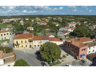 Kanfanar,građevinska parcela gospodarske namjene-3380m2