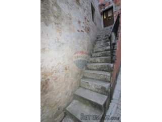 Rovinj,stari grad,kuća na odličnoj lokaciji,96m2
