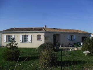 Four-bed bungalow