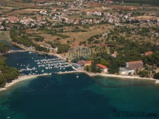 Istra, Valbandon građevinsko zemljište 280m od mora T2