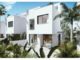 Villa on the beach of Las Higuericas in Torre de la..