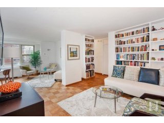 3 bedroom Apartment For Sale: 305 EAST..