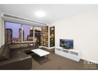Super Spacious One Bed Plus..