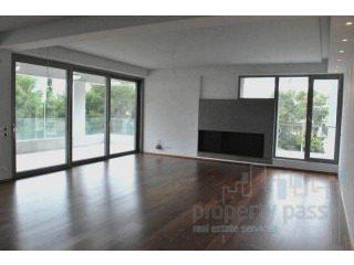 3 bedroom Apartment For Sale: Glyfada..