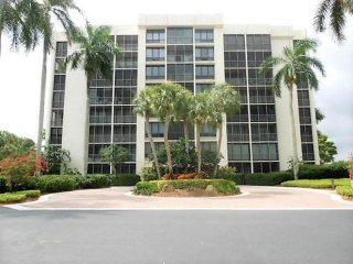 6845 Willow Wood Dr #3041, Boca Raton..