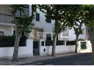 Lovely 3 bedroom apartment in Carcavelos