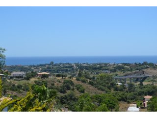 2 bedroom property near Estepona Back..