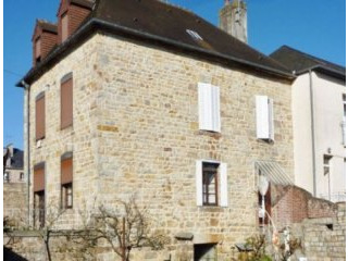 Ideal Holiday Home House in Town