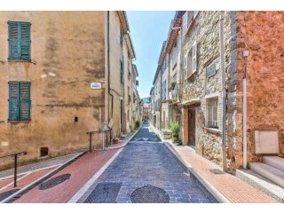 1 Bedroom Village House For Sale
