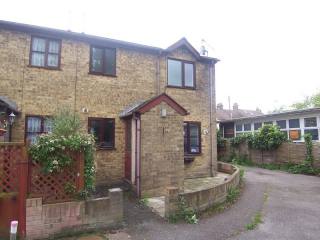 2 bedroom house in Eastchurch, SHEERNESS