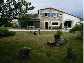 Stone House In Thr Charente With 4..
