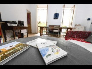 Newly Renovated, Contemporary 3 Bed..