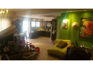 EXCELLENT LOCATION!SPACIOUS ! PAPAS..