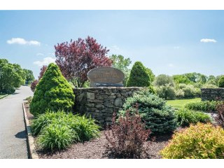1 bedroom House For Sale: 118 Fairways..