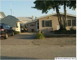 2 bedroom Flat For Sale: 1704 Anchorage..