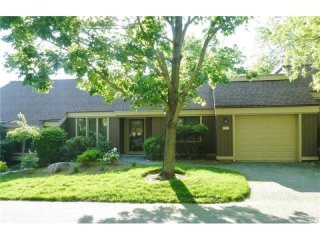 2 bedroom House For Sale: 610 Heritage..