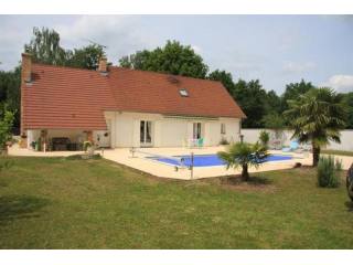 3 bedroom Villa For Sale: 03200 VICHY
