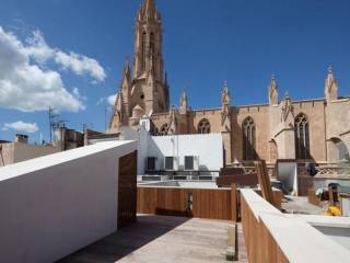 Beautiful duplex penthouse in a..